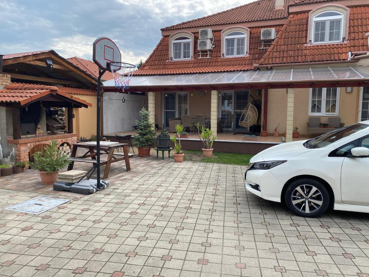 Ambrozia Guesthouse Nagykanizsa Exterior photo
